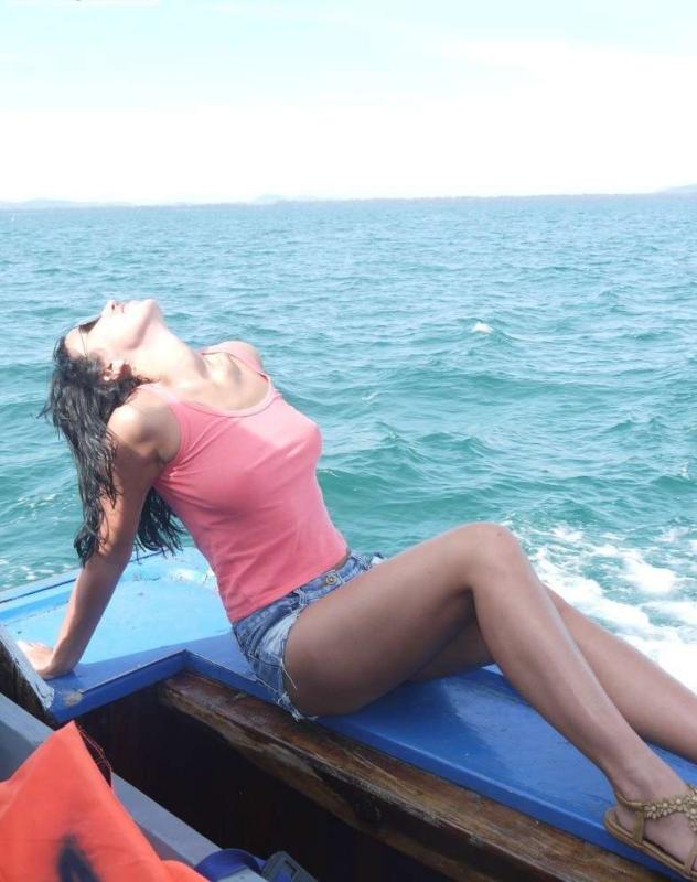 На море