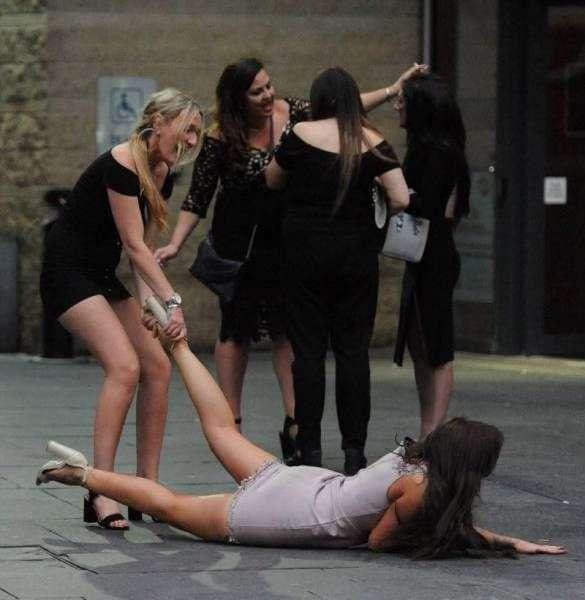 Пьяненькие девочки