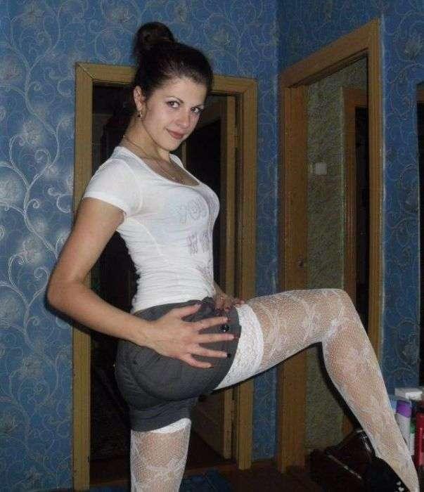 Шорты и белые чулки с рисунком