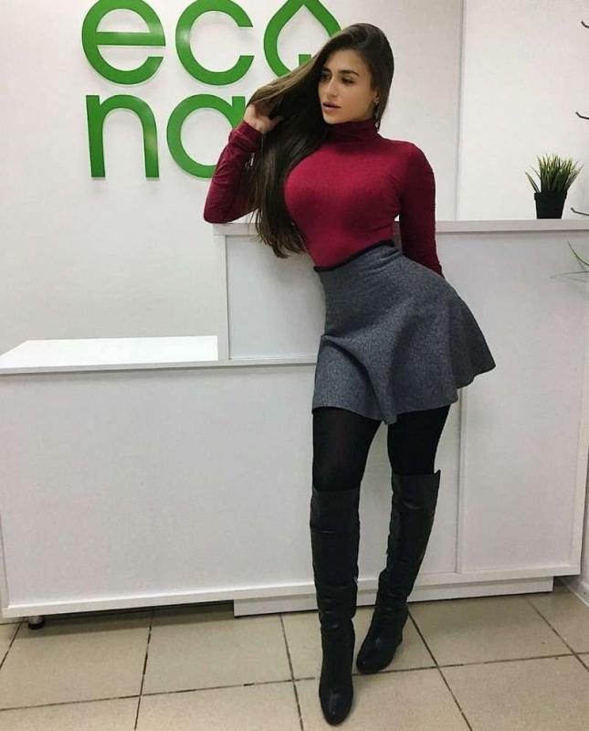 В черных сапожках