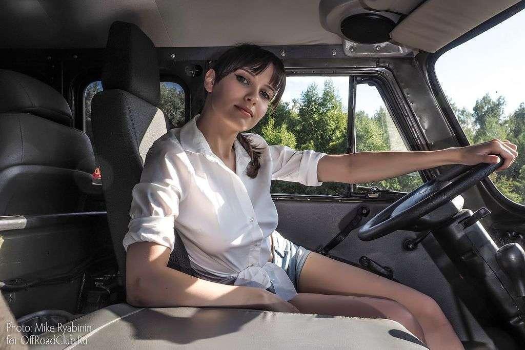 За рулем