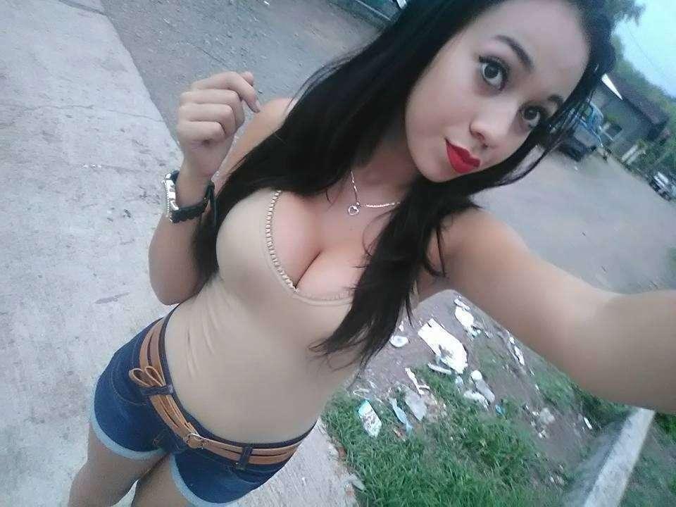 Preciosas esas tetas. Share my profile on WhatsApp / Telegram and enjoy "friends and family of mine"