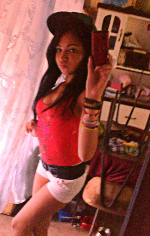 Flakiita Paiiz. Share my profile on WhatsApp / Telegram and enjoy "friends and family of mine"
