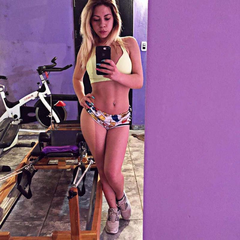 Noemi Navarro. Share my profile on WhatsApp / Telegram and enjoy "friends and family of mine"