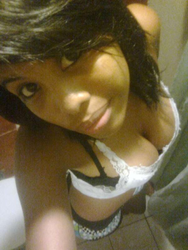 Latina caliente. Share my profile on WhatsApp / Telegram and enjoy "friends and family of mine"