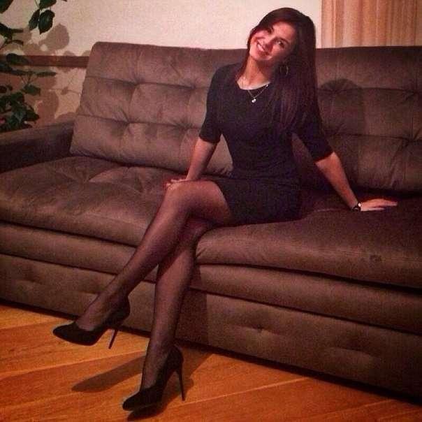 На диване