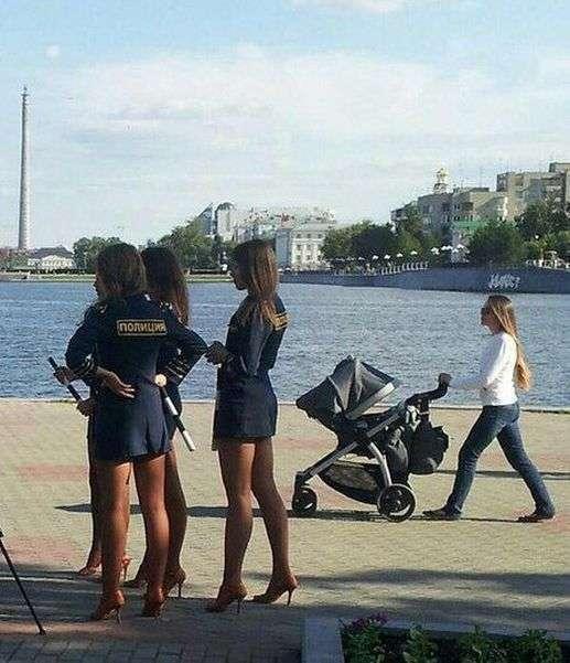 Хорошенькие полицейские