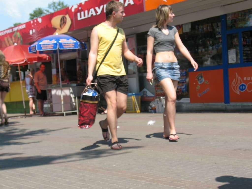 Кто в юбке, а кто и в шортах