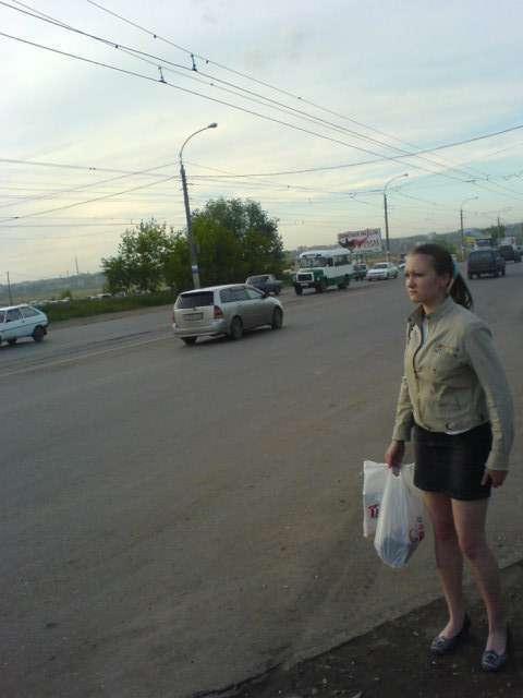 На остановке