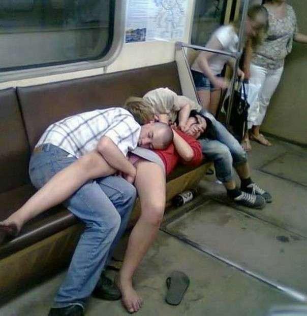 Спят усталые...