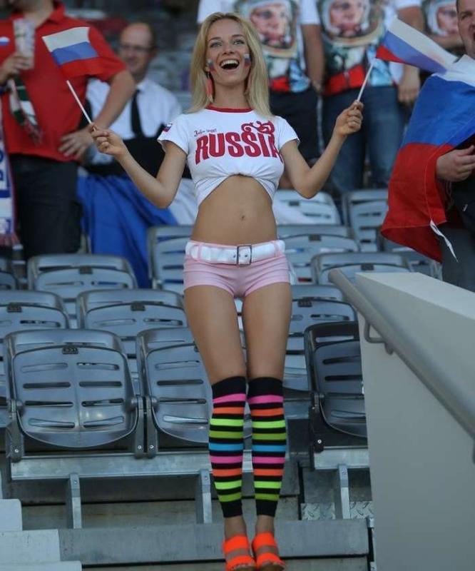 Болельщица на Euro-2016