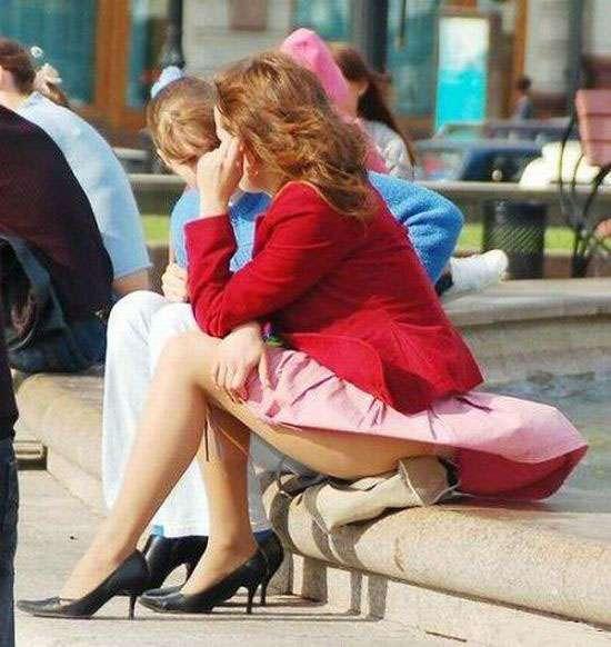 У фонтана